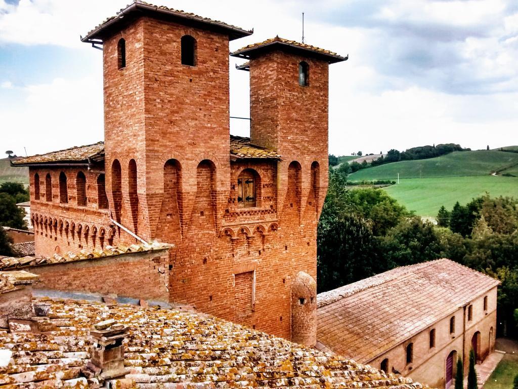 Castello Di San Fabiano Guest House Monteroni dʼArbia Exterior foto